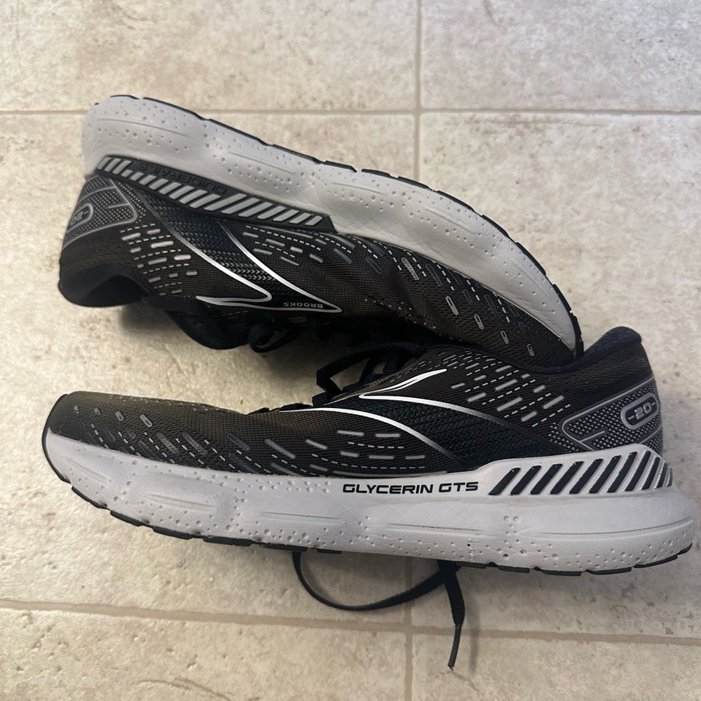 Brooks Glycerin GTS 20 Women's Size 9.5 B Green Running Shoes